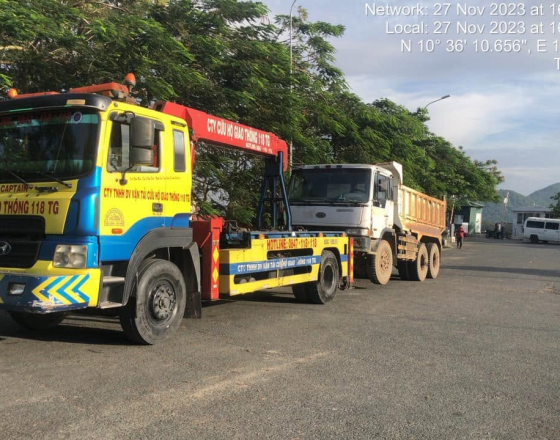 cứu hộ cao tốc ngày và đêm