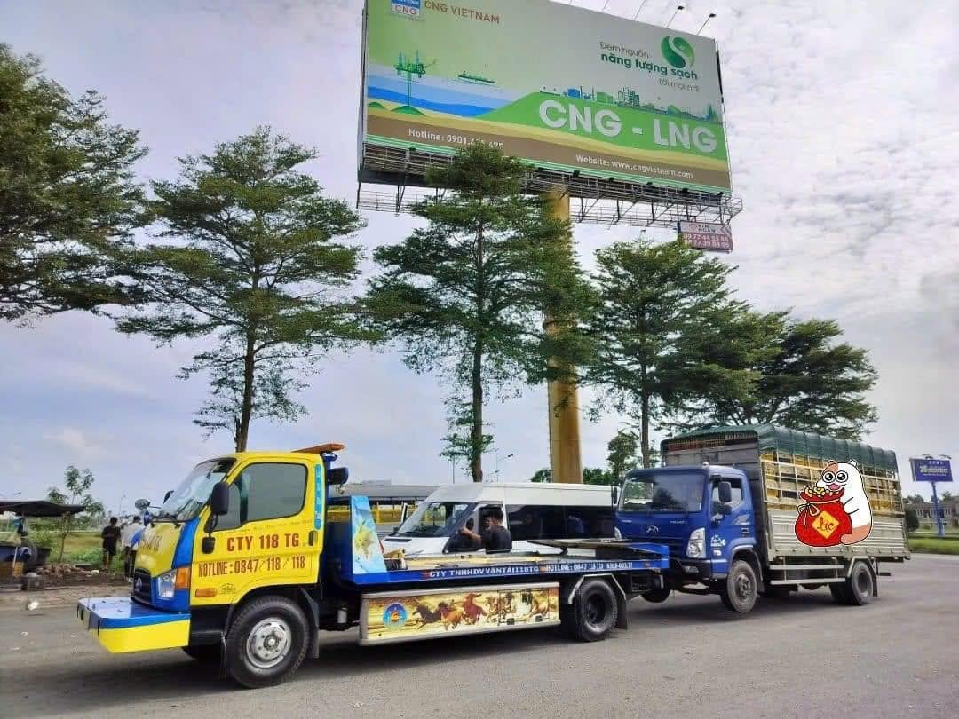 cứu hộ cao tốc ngày và đêm
