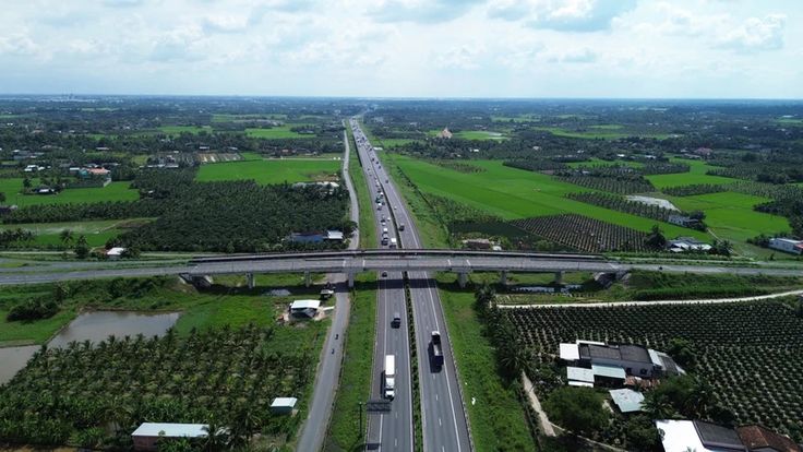 cứu hộ cao tốc mỹ thuận